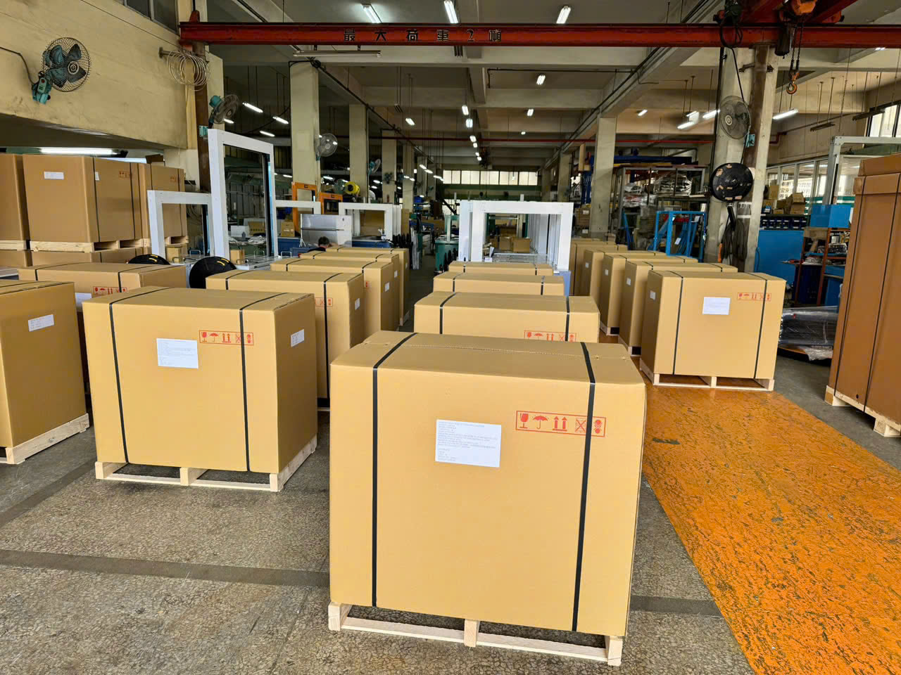máy đóng đai tự động
