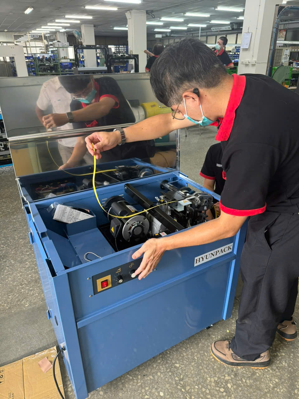 máy đóng đai cho thùng giấy carton