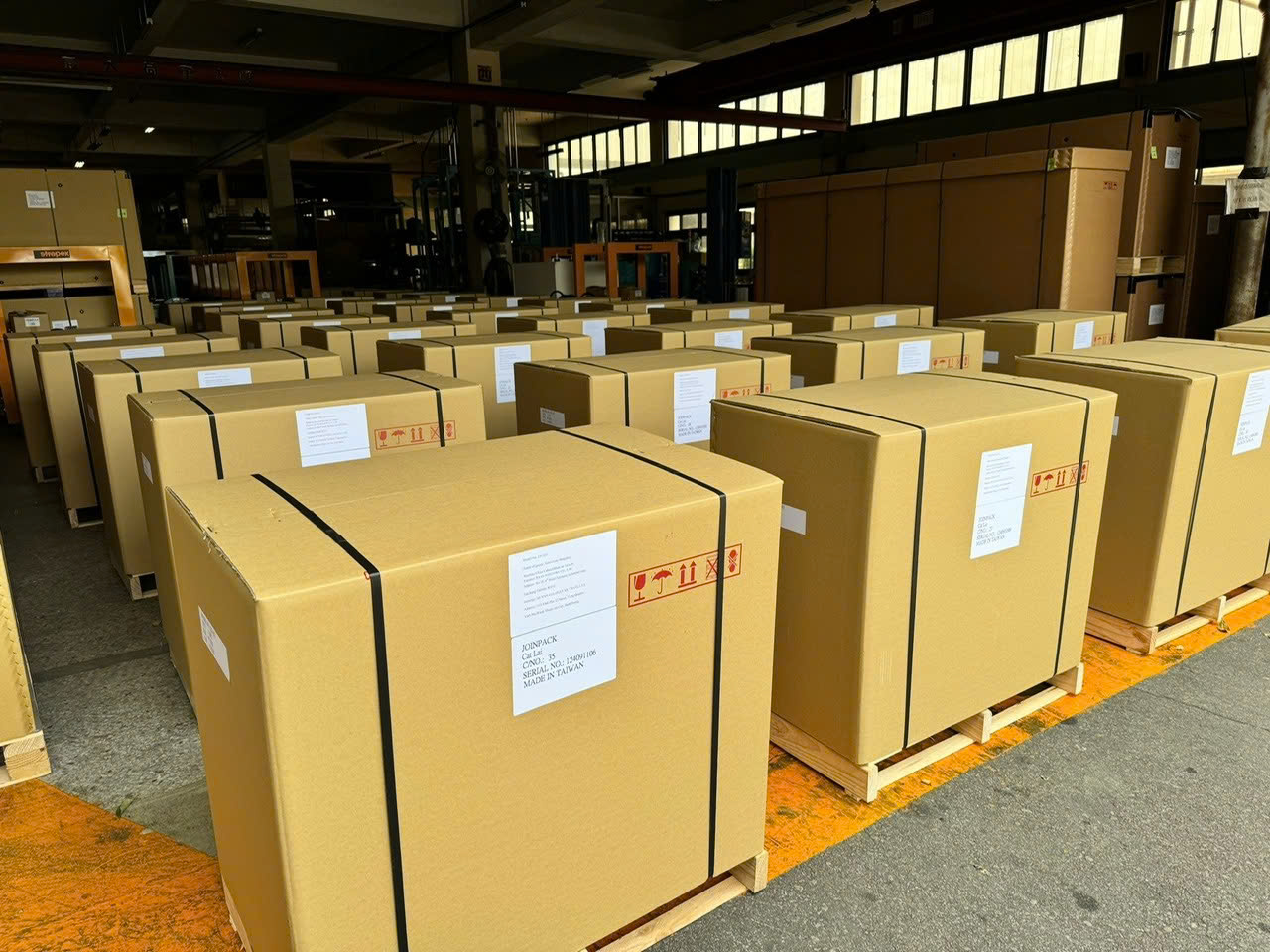 máy đóng đai kiện hàng