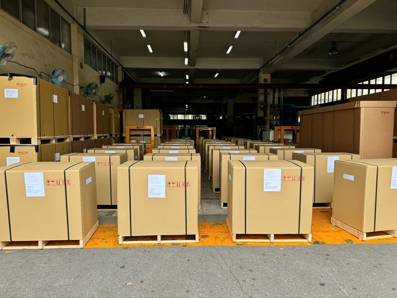 máy đóng thùng carton