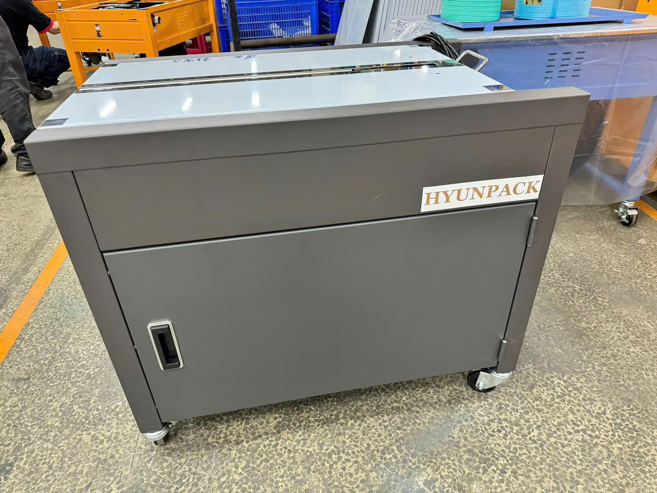 Máy đóng đai thùng bán tự động S-656