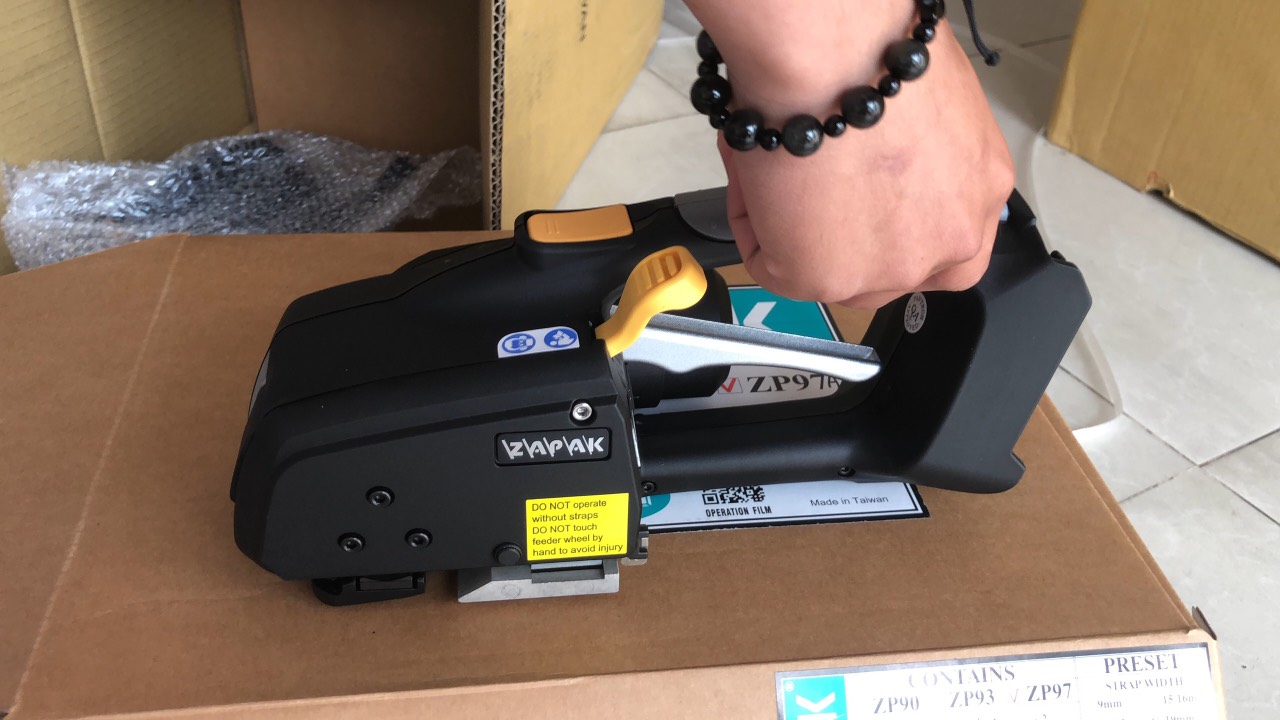 Máy đóng dây đai cầm tay