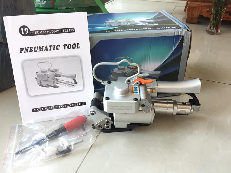 máy đai kiện hàng cầm tay