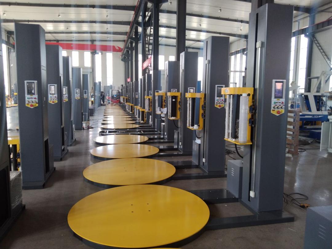 Máy quấn màng pallet