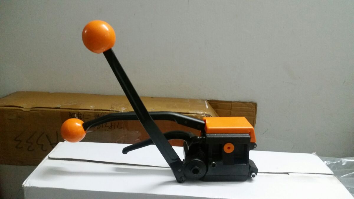 Máy đóng đai thép cầm tay