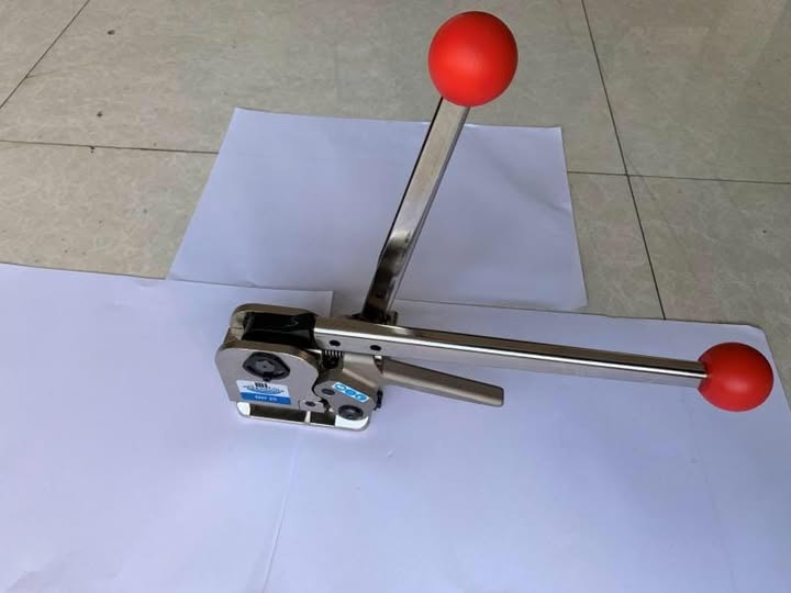 Máy đóng đai thép cầm tay