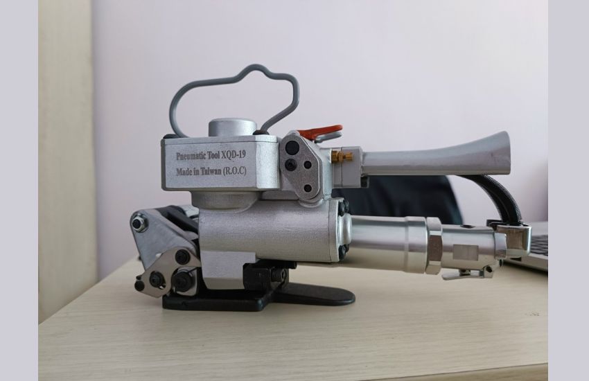 Máy đóng đai nhựa khí nén