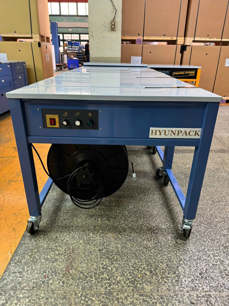 Máy đóng đai Hyunpack ES-104