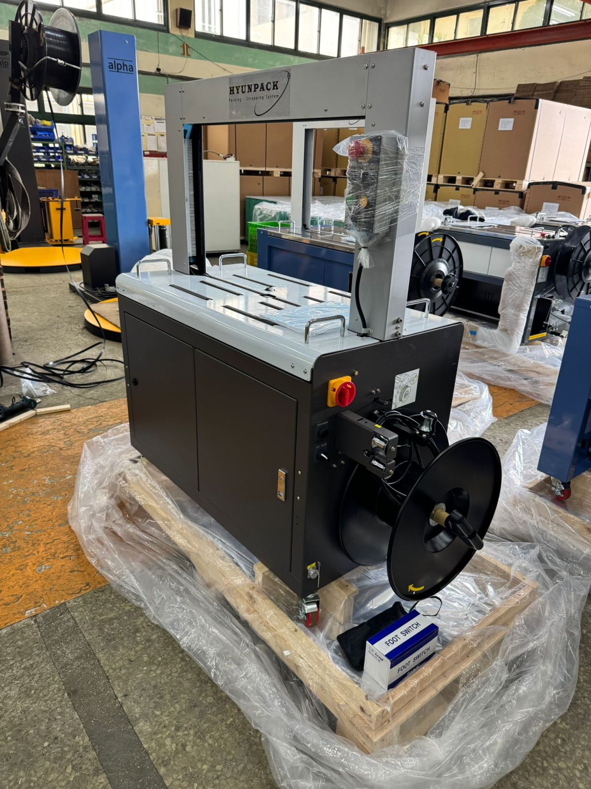 Máy đóng đai KCN VSIP