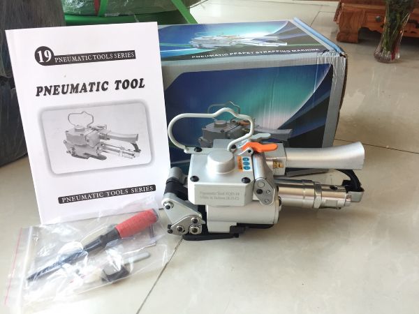 Máy đóng đai nhựa dùng khí nén