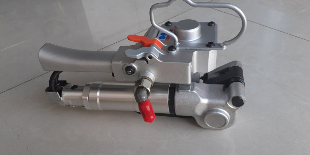 Máy đóng đai nhựa dùng khí nén