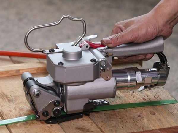 Các lỗi thường gặp khi sử dụng máy đóng đai nhựa dùng khí nén