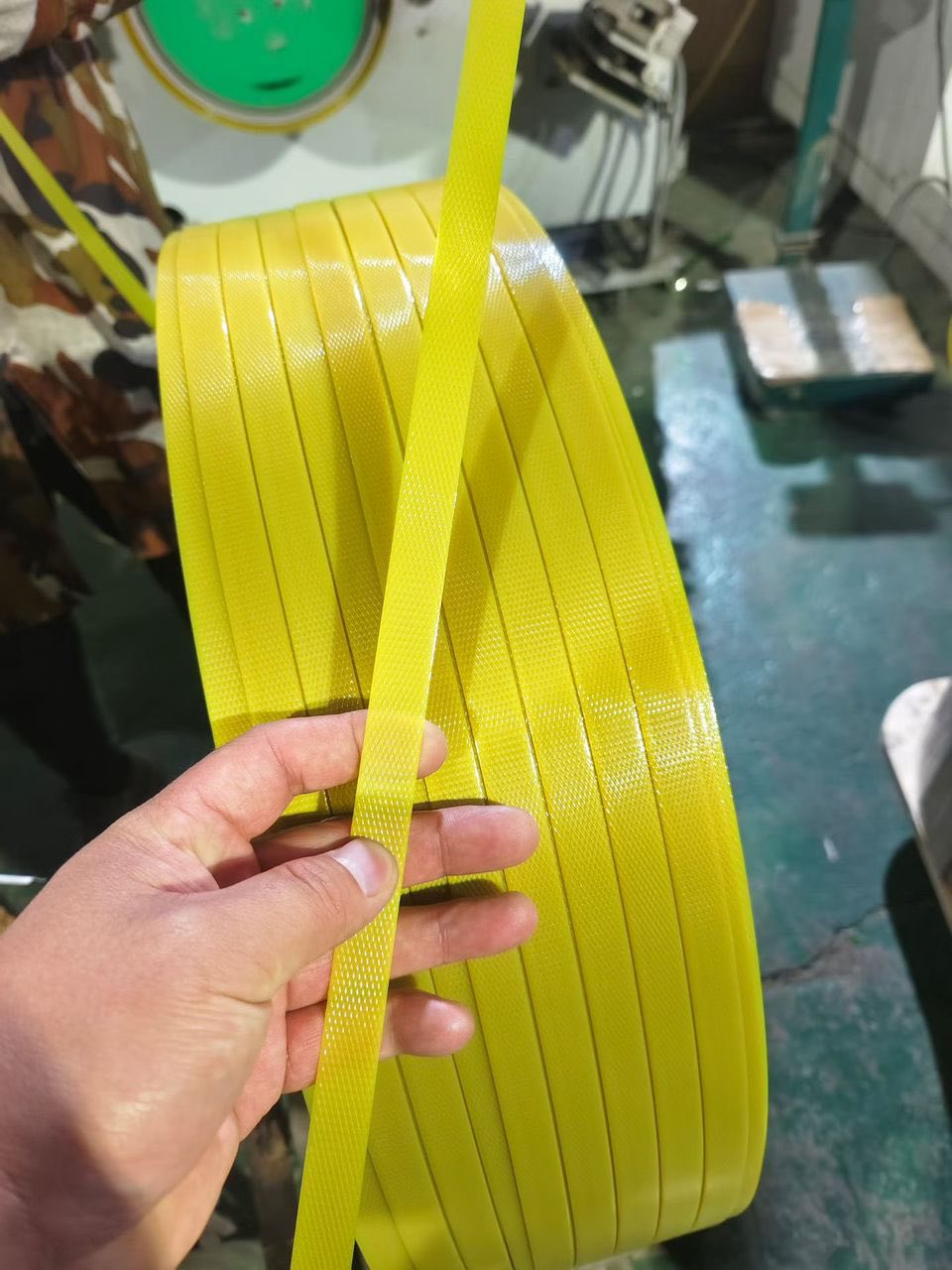 Giá dây đai kiện hàng hiện nay bao nhiêu?