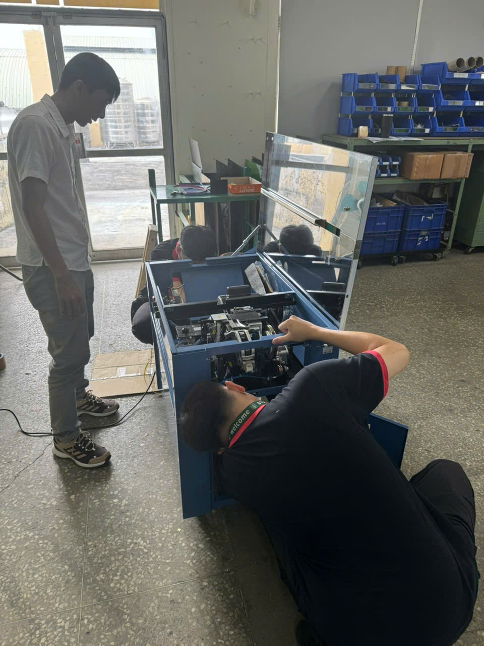 Dao cắt máy đóng đai bị mòn phải làm sao?