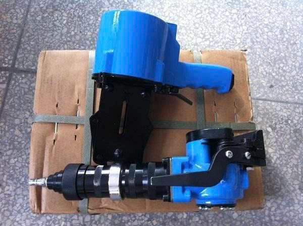 Máy bấm đai thép KCS-32