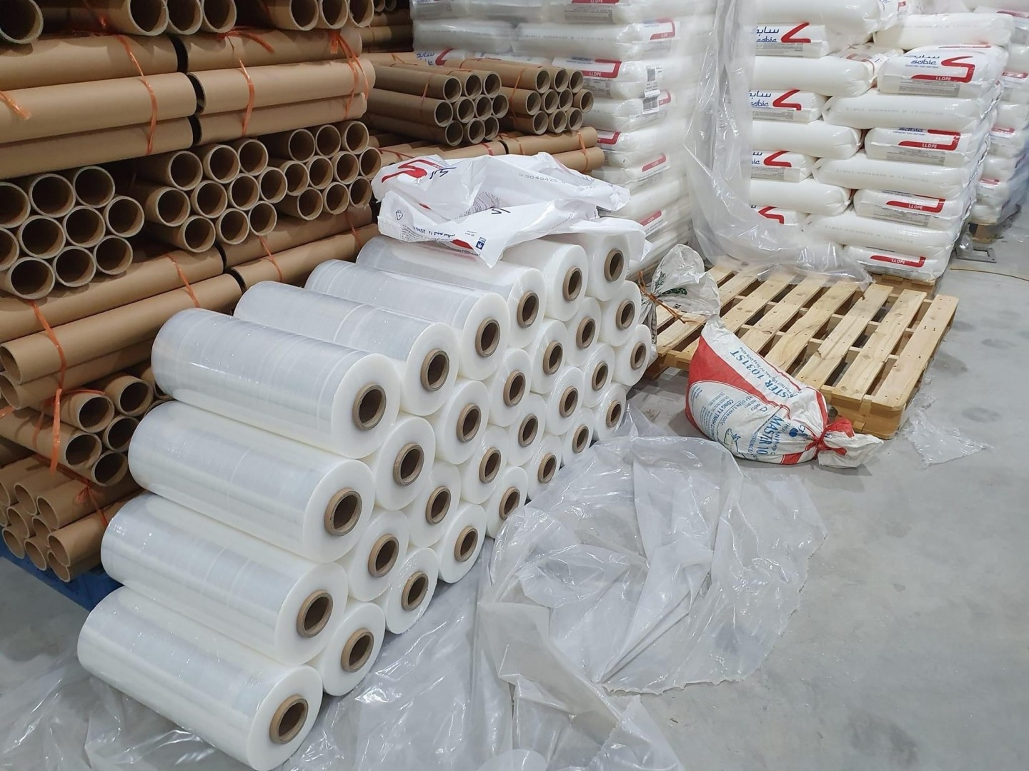 màng PE quấn pallet